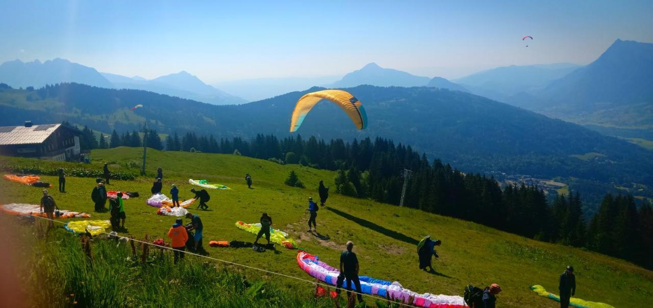 Appartement Au Pied Des Pistes Самоен Экстерьер фото